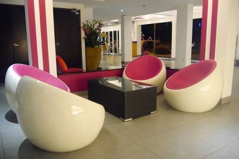 Hotel Favehotel Cenang Beach Langkawi