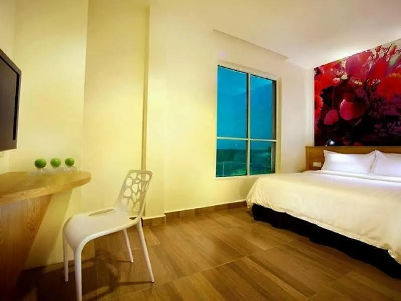 Favehotel Cenang Beach Langkawi 3*,